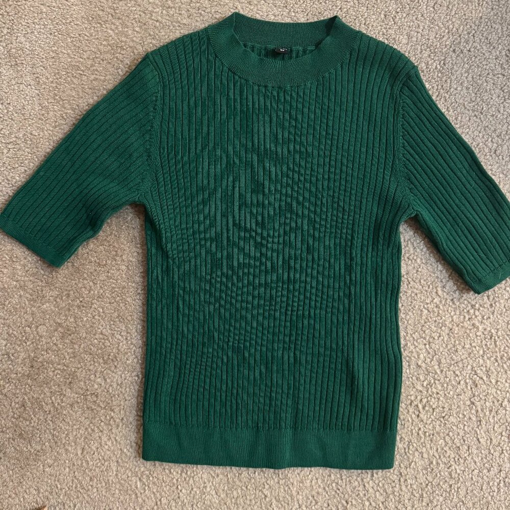 Uniqlo 100% wool tee shirt